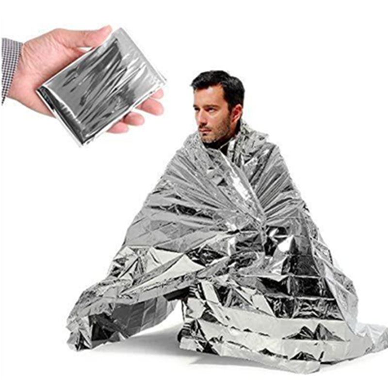 Emergent Blanket Mylar Thermal - First Aid Bag Kit recensione e prezzo