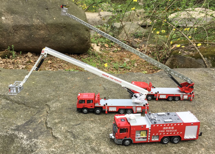 1:50 alloy engineering vehicle - Fire Escape Ladder recensione e prezzo