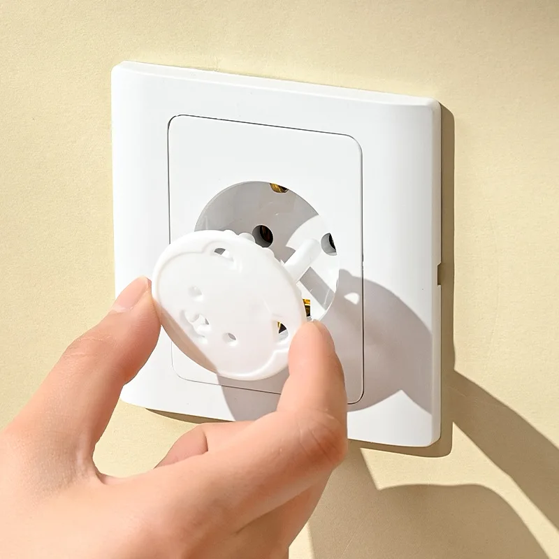5/10PCS Cartoon Bear Outlet Co - Outlet Cover Baby recensione e prezzo