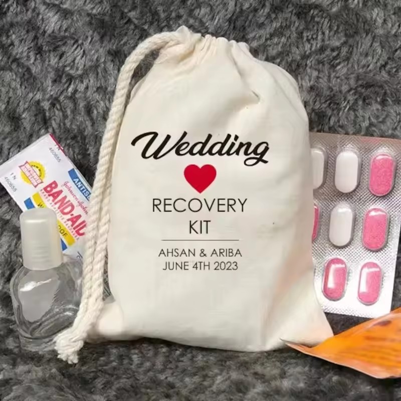 24pcs Spanish Hangover First A - First Aid Bag Kit recensione e prezzo